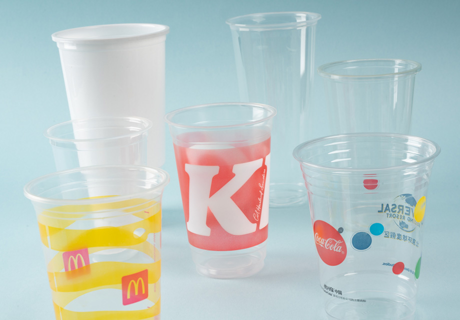 Production de gobelets d"emballage alimentaire