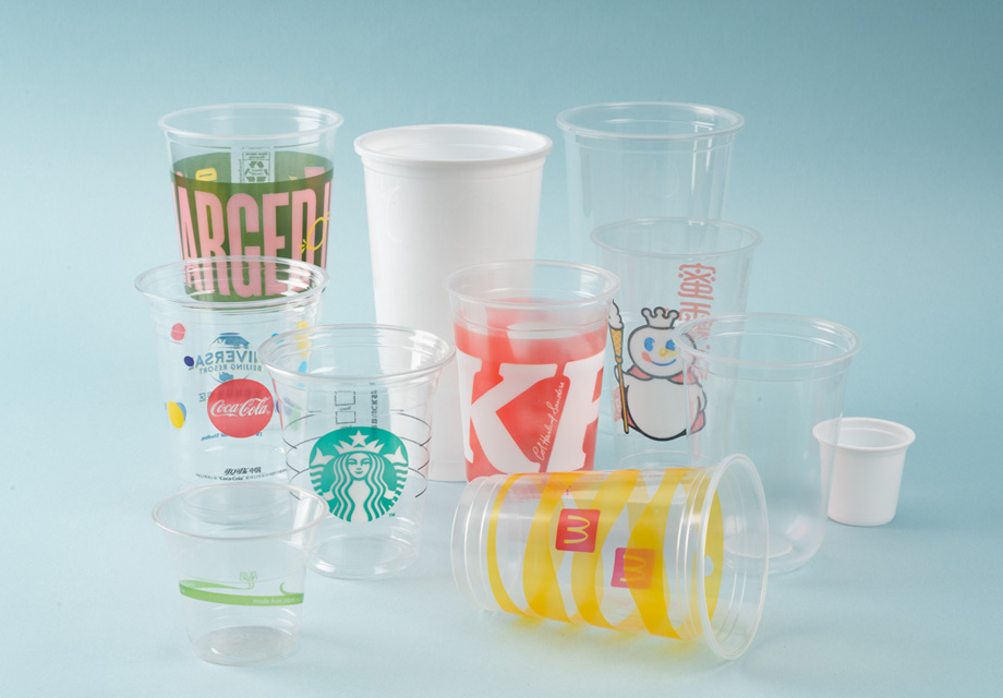 Production de gobelets en mat&eacute;riaux respectueux de l"environnement